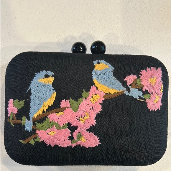 Serpui Marie Handbags - Serpui Marie black embroidered clutch with magnetic closure velvet lining